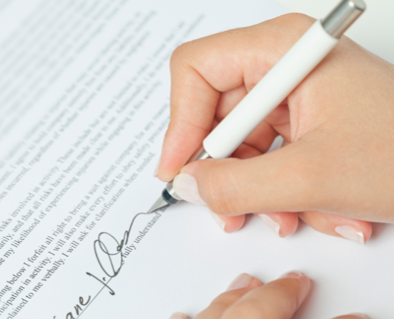 Firmar un contrato